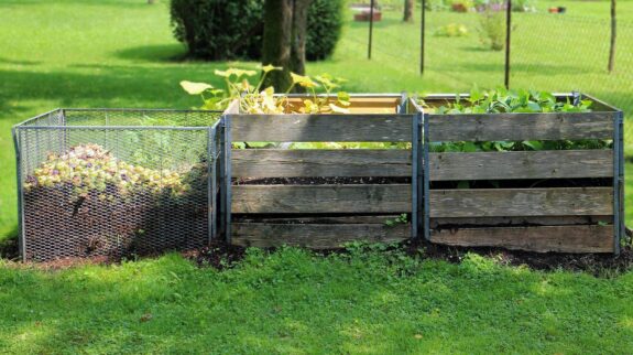 compost-g52a0a3fd8_1920 compost-g52a0a3fd8_1920