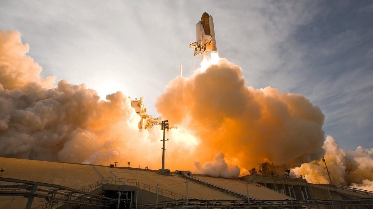 space-shuttle-g42e54c90d_1280