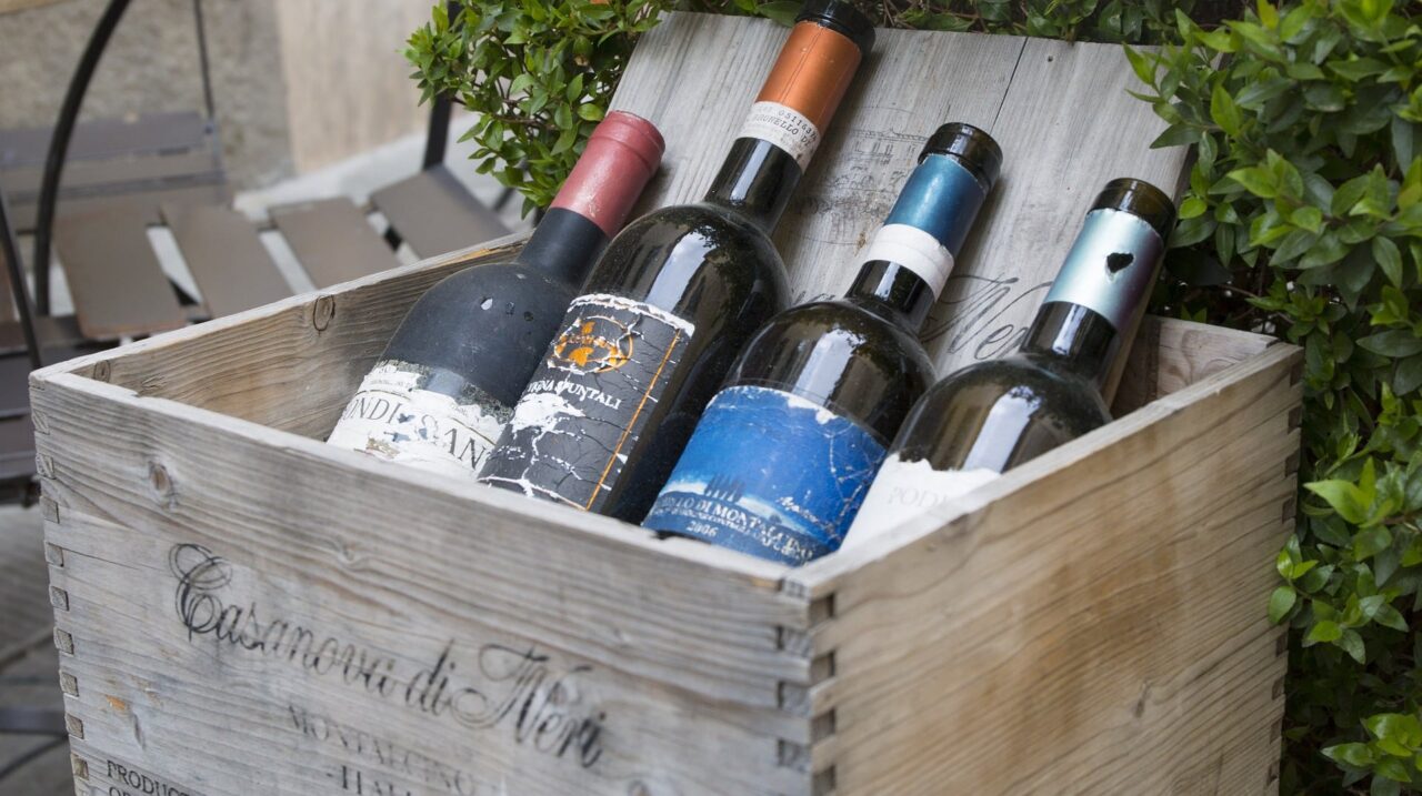 wines-ge9d2ee5e6_1920